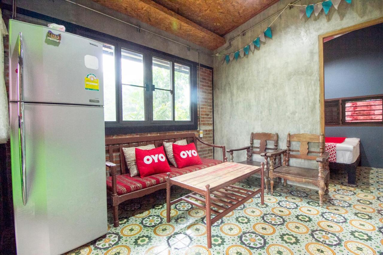 Oyo 999 Baan Pak Rom Ruen Hotell HHQ Eksteriør bilde