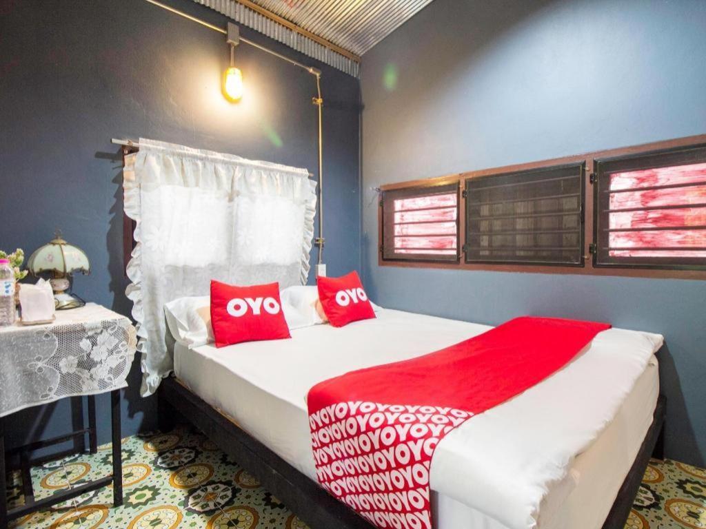 Oyo 999 Baan Pak Rom Ruen Hotell HHQ Eksteriør bilde
