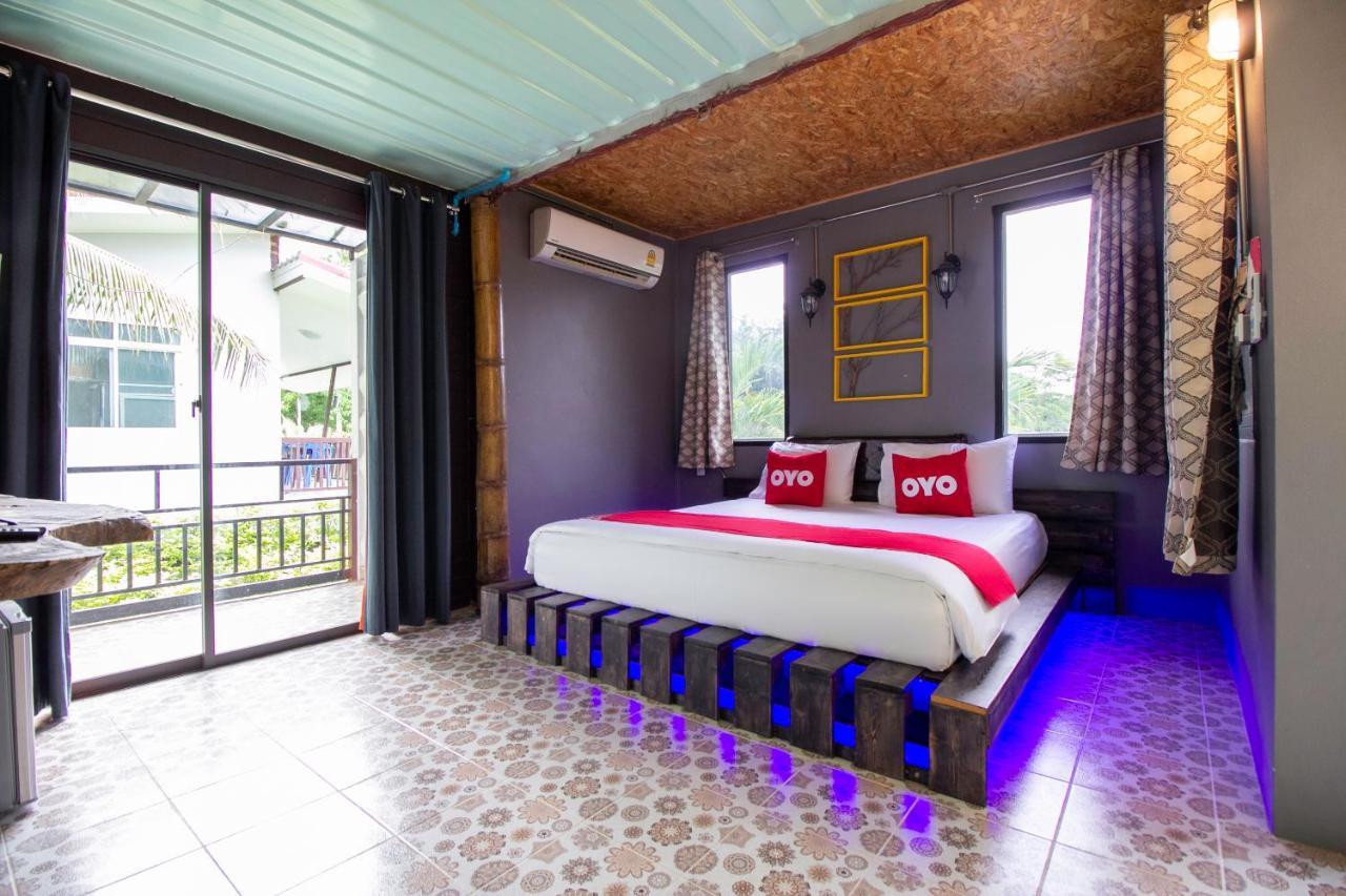 Oyo 999 Baan Pak Rom Ruen Hotell HHQ Eksteriør bilde